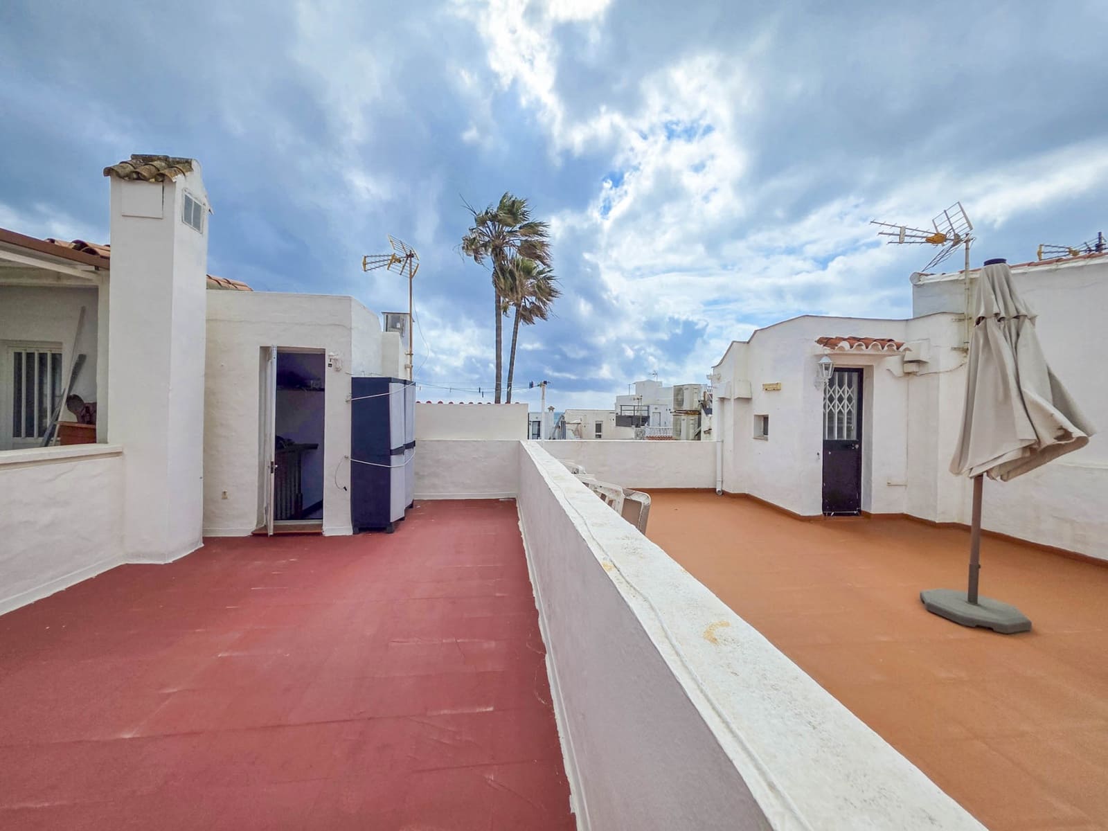 2 Zimmer Haus zu verkaufen in La Duquesa / Puerto de la Duquesa mit Pool - 265.000 € (Ref: 9721411)