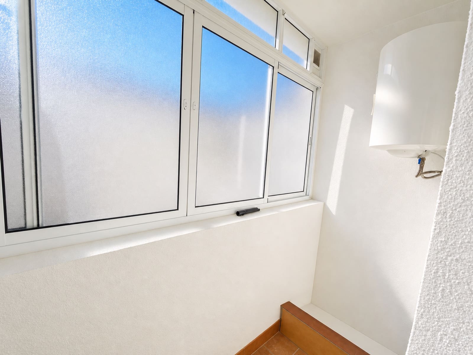 1 chambre Penthouse à vendre à San Luis de Sabinillas avec piscine garage - 325 000 € (Ref: 9721413)
