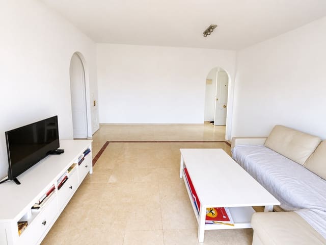1 makuuhuone Kattohuoneisto myytävänä paikassa San Luis de Sabinillas, Manilva mukana uima-altaan 
autotalli - 325 000 € (Ref: 9721413)
