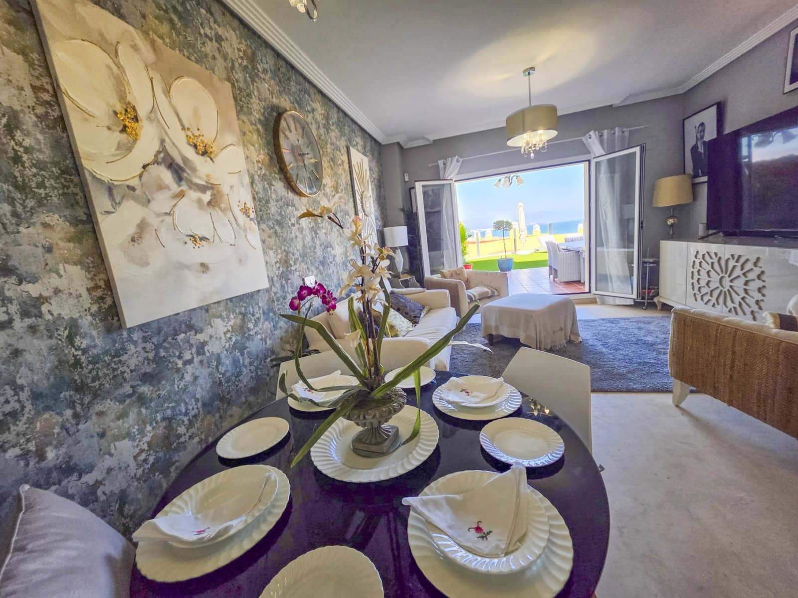 3 bedroom Apartment for sale in La Duquesa / Puerto de la Duquesa with pool garage - € 375,000 (Ref: 9726436)