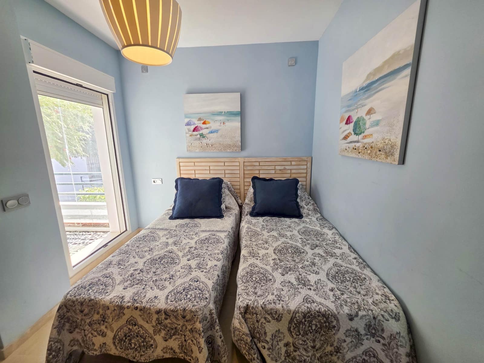 3 bedroom Apartment for sale in La Duquesa / Puerto de la Duquesa with pool garage - € 375,000 (Ref: 9726436)