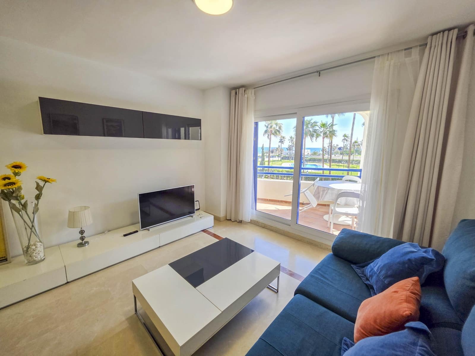 2 bedroom Apartment for sale in San Luis de Sabinillas with pool garage - € 360,000 (Ref: 9731888)