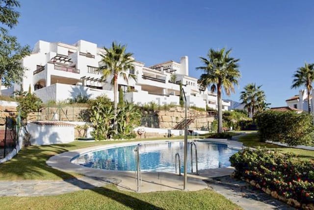 Apartamento de 2 habitaciones en Doña Julia Golf, Casares en venta con piscina garaje - 295.000 € (Ref: 9747743)
