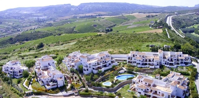 Apartamento de 2 habitaciones en Doña Julia Golf, Casares en venta con piscina garaje - 295.000 € (Ref: 9747743)