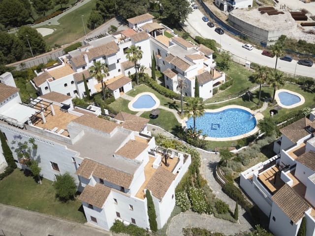 Apartamento de 2 habitaciones en Doña Julia Golf, Casares en venta con piscina garaje - 295.000 € (Ref: 9747743)