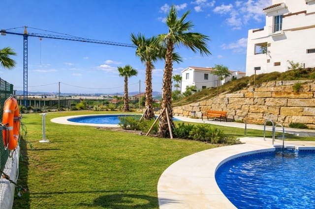 2 Zimmer Apartment zu verkaufen in Doña Julia Golf, Casares mit Pool Garage - 295.000 € (Ref: 9747743)