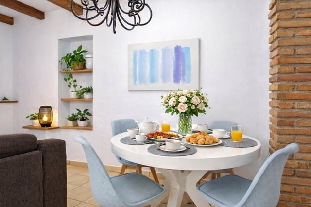 2 quarto Casa em Banda para venda em Estepona com garagem - 570 000 € (Ref: 9758724)