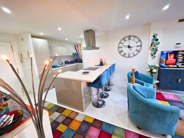 3 soverom Leilighet til salgs i La Duquesa / Puerto de la Duquesa, Manilva - € 370 000 (Ref: 9758725)