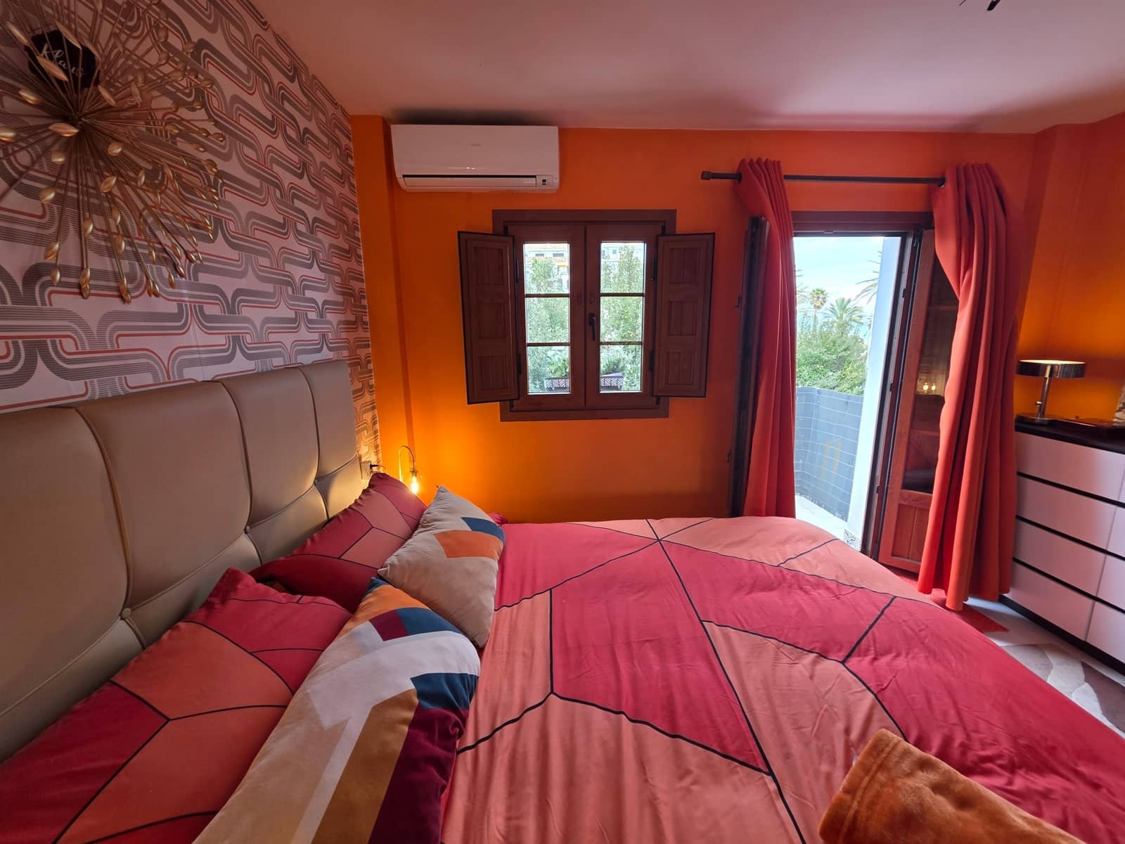 3 bedroom Apartment for sale in La Duquesa / Puerto de la Duquesa - € 350,000 (Ref: 9758725)