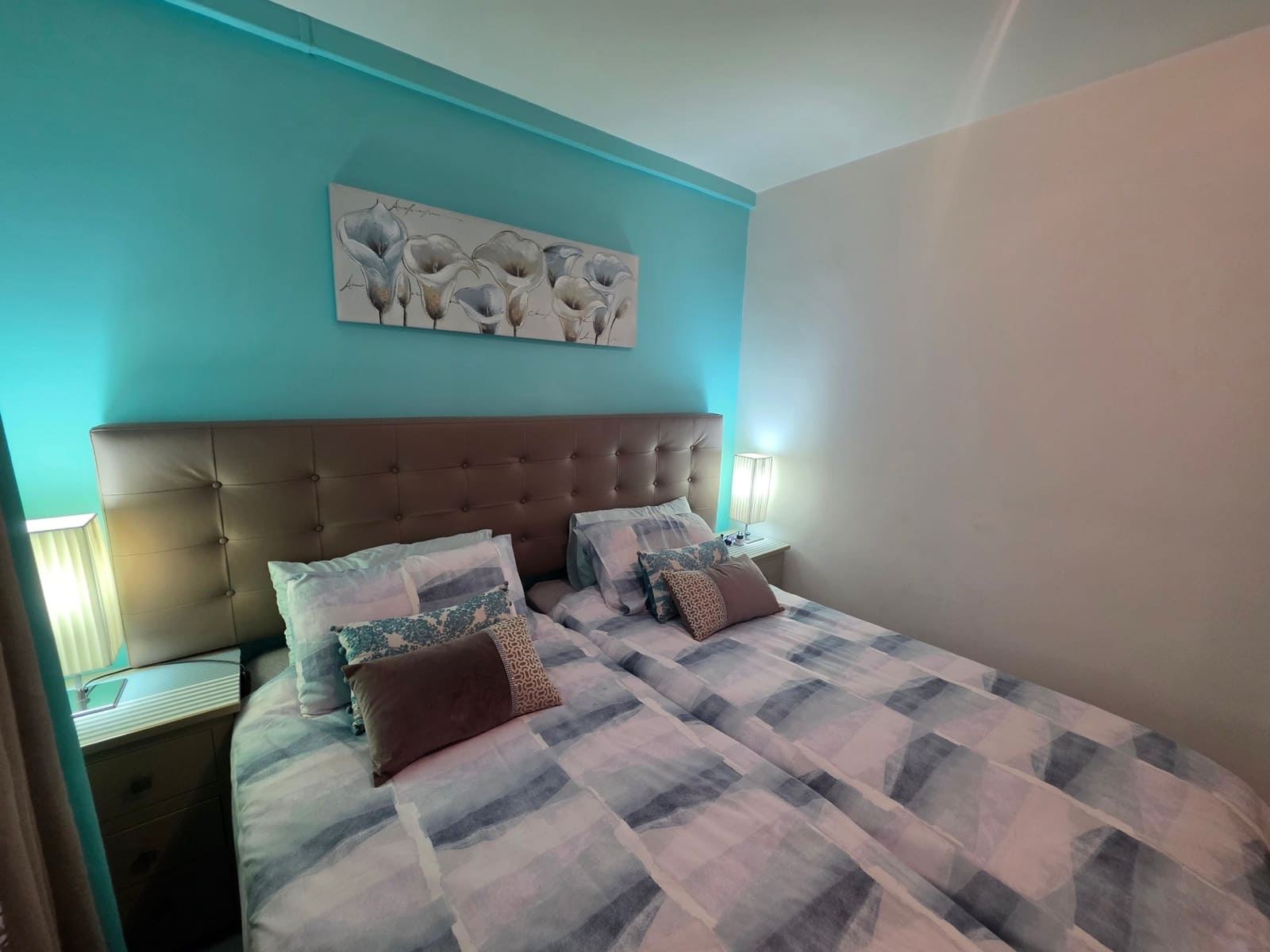 3 bedroom Apartment for sale in La Duquesa / Puerto de la Duquesa - € 350,000 (Ref: 9758725)
