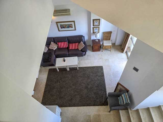 3 sypialnia Penthouse na sprzedaż w La Duquesa / Puerto de la Duquesa, Manilva z basenem garażem - 325 000 € (Ref: 9772839)