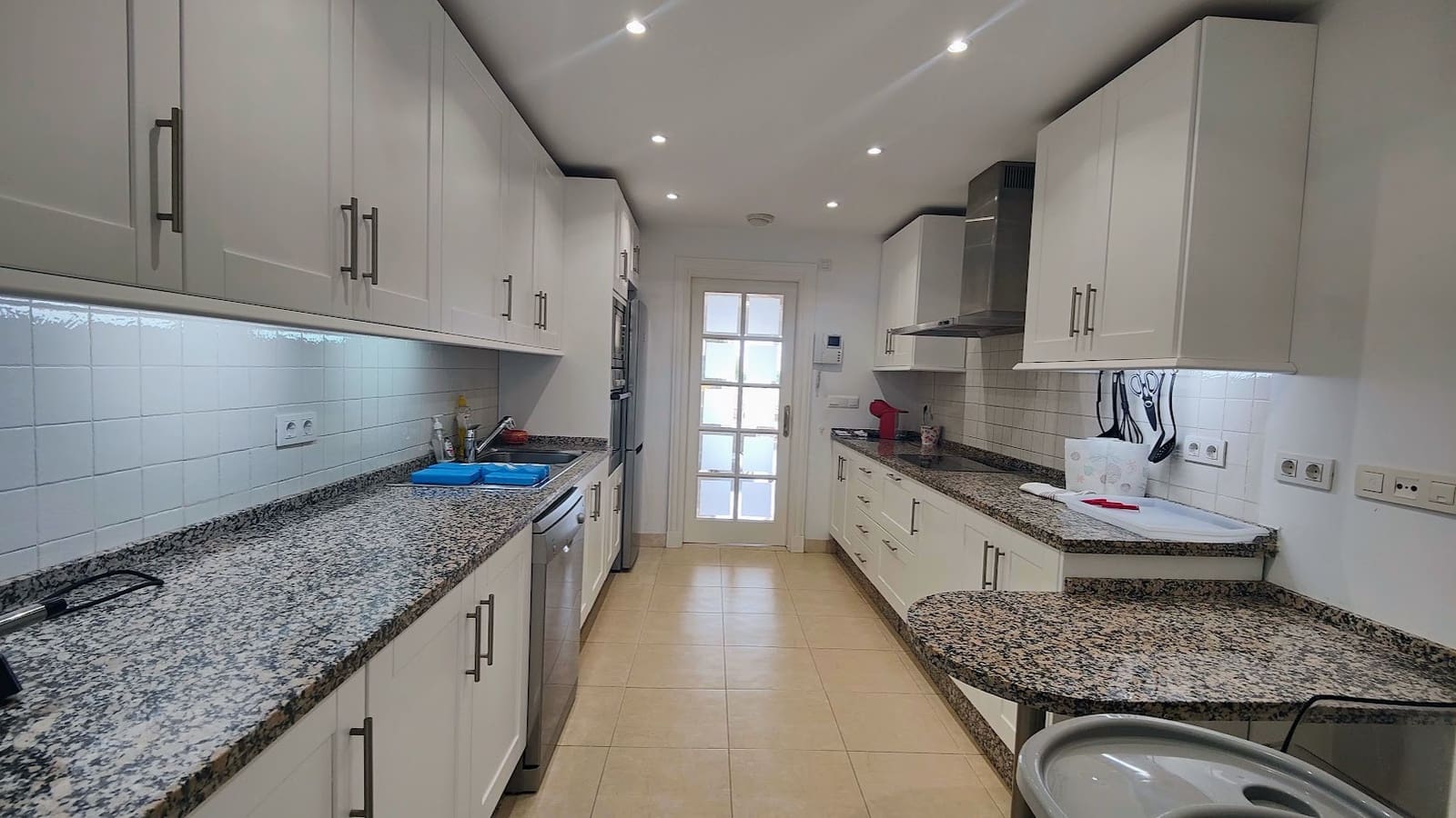 3 sypialnia Apartament na sprzedaż w Casares z basenem garażem - 450 000 € (Ref: 9777849)