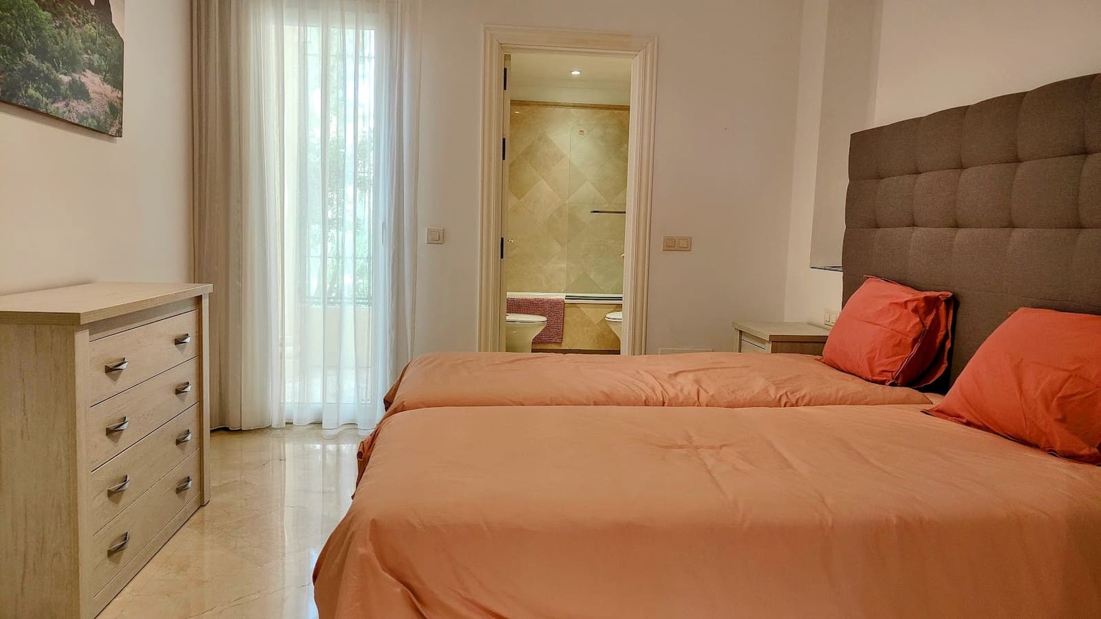 3 sypialnia Apartament na sprzedaż w Casares z basenem garażem - 450 000 € (Ref: 9777849)