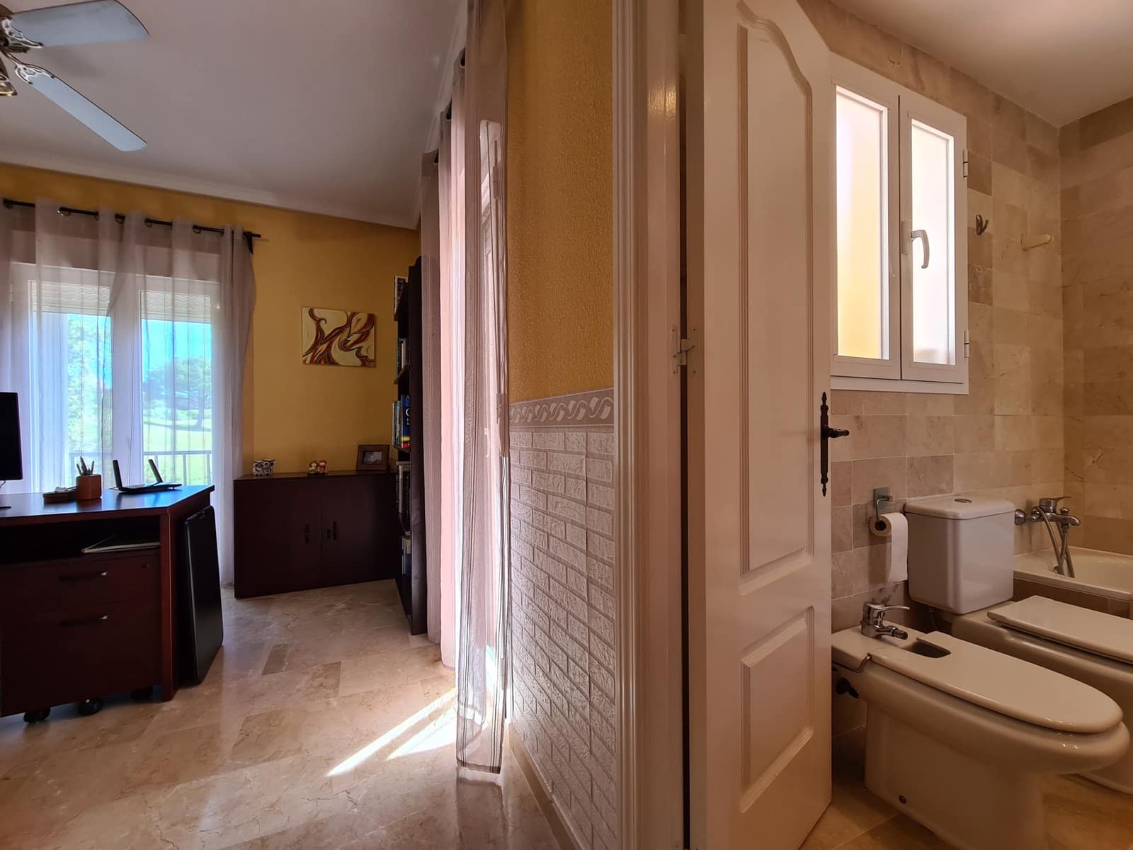 3 bedroom Semi-detached Villa for sale in La Duquesa / Puerto de la Duquesa with pool garage - € 369,000 (Ref: 9790848)