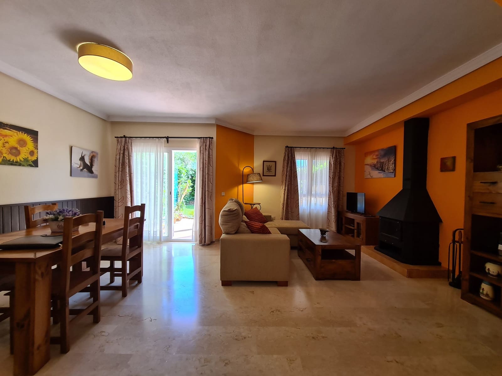 3 bedroom Semi-detached Villa for sale in La Duquesa / Puerto de la Duquesa with pool garage - € 369,000 (Ref: 9790848)