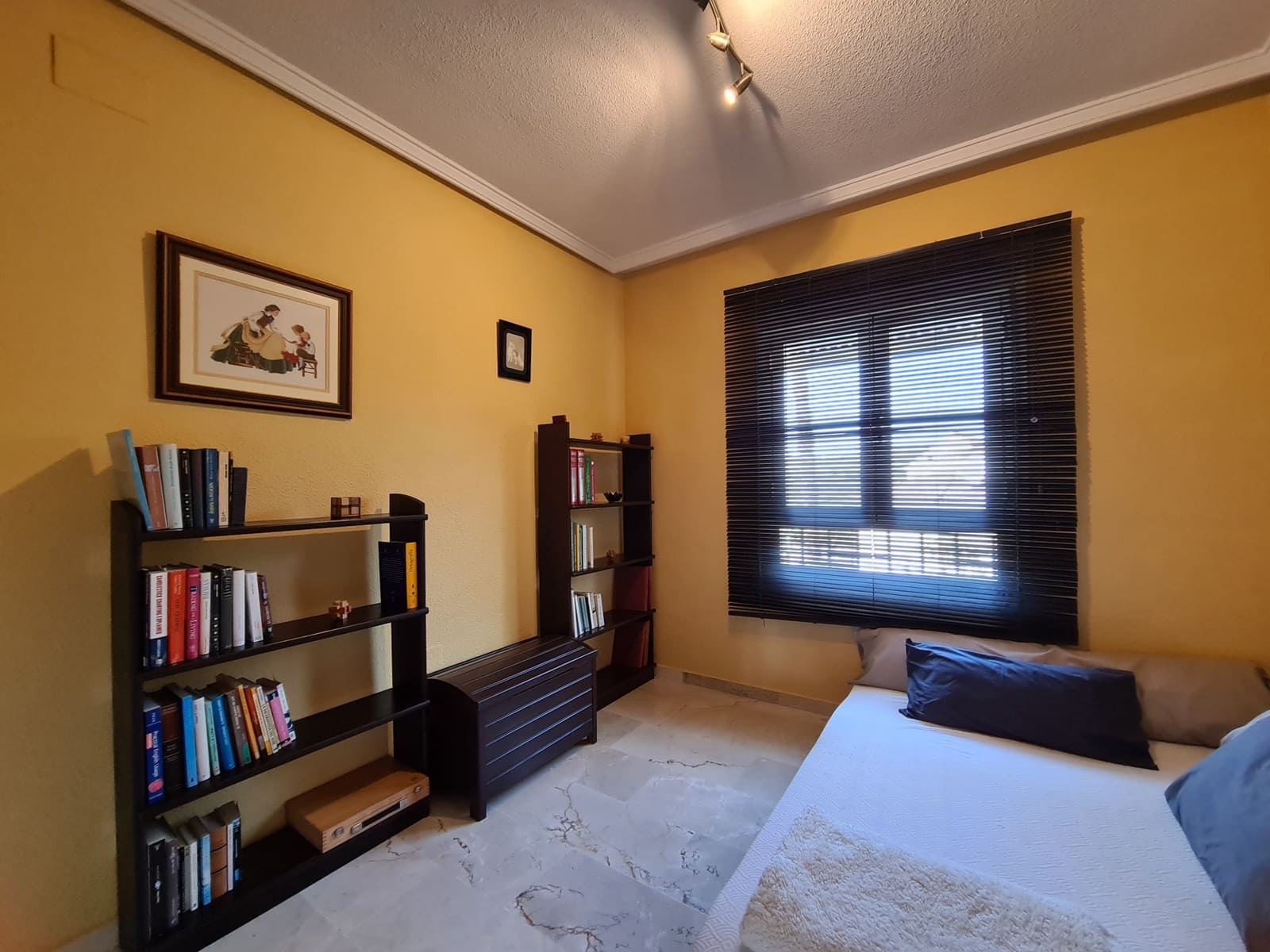 3 bedroom Semi-detached Villa for sale in La Duquesa / Puerto de la Duquesa with pool garage - € 369,000 (Ref: 9790848)