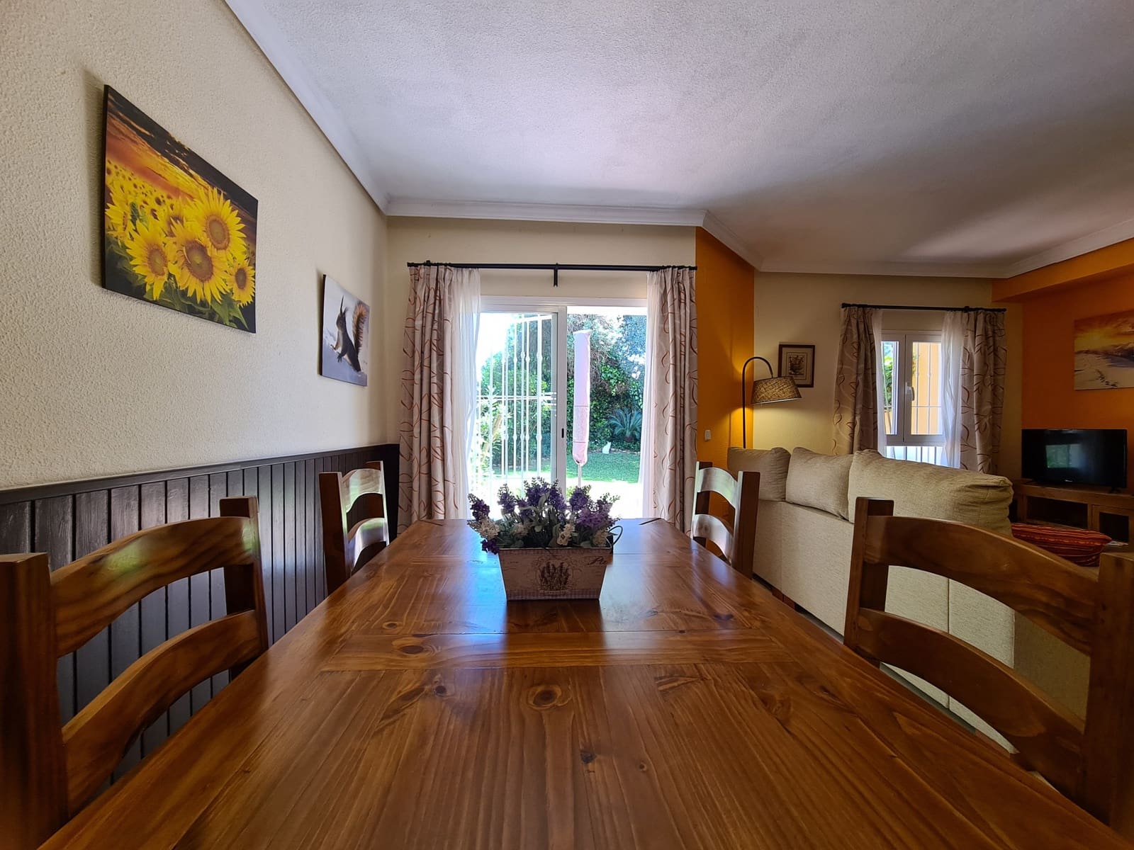 3 bedroom Semi-detached Villa for sale in La Duquesa / Puerto de la Duquesa with pool garage - € 369,000 (Ref: 9790848)