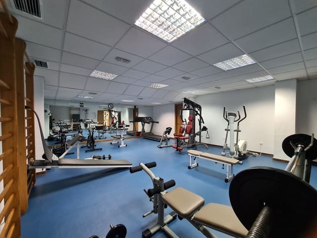 1 soveværelse Lejlighed til salg i Estepona med swimmingpool garage - € 363.500 (Ref: 9794375)