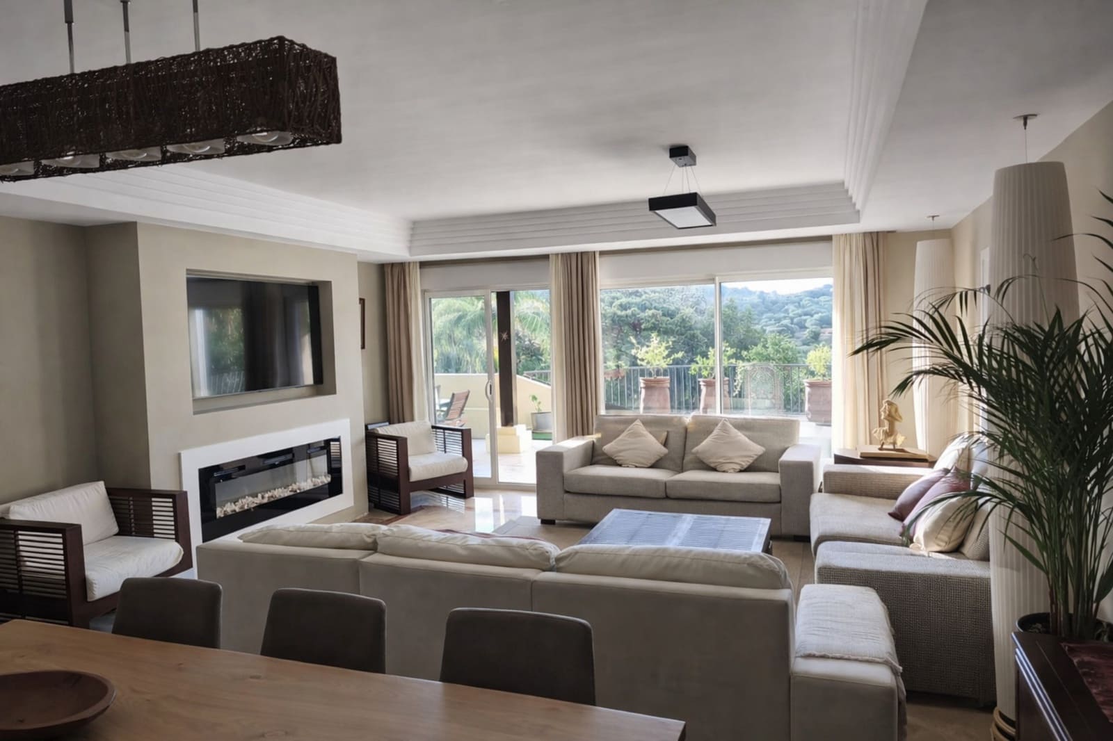 3 soverom Leilighet til salgs i San Roque med svømmebasseng garasje - € 495 000 (Ref: 9794376)