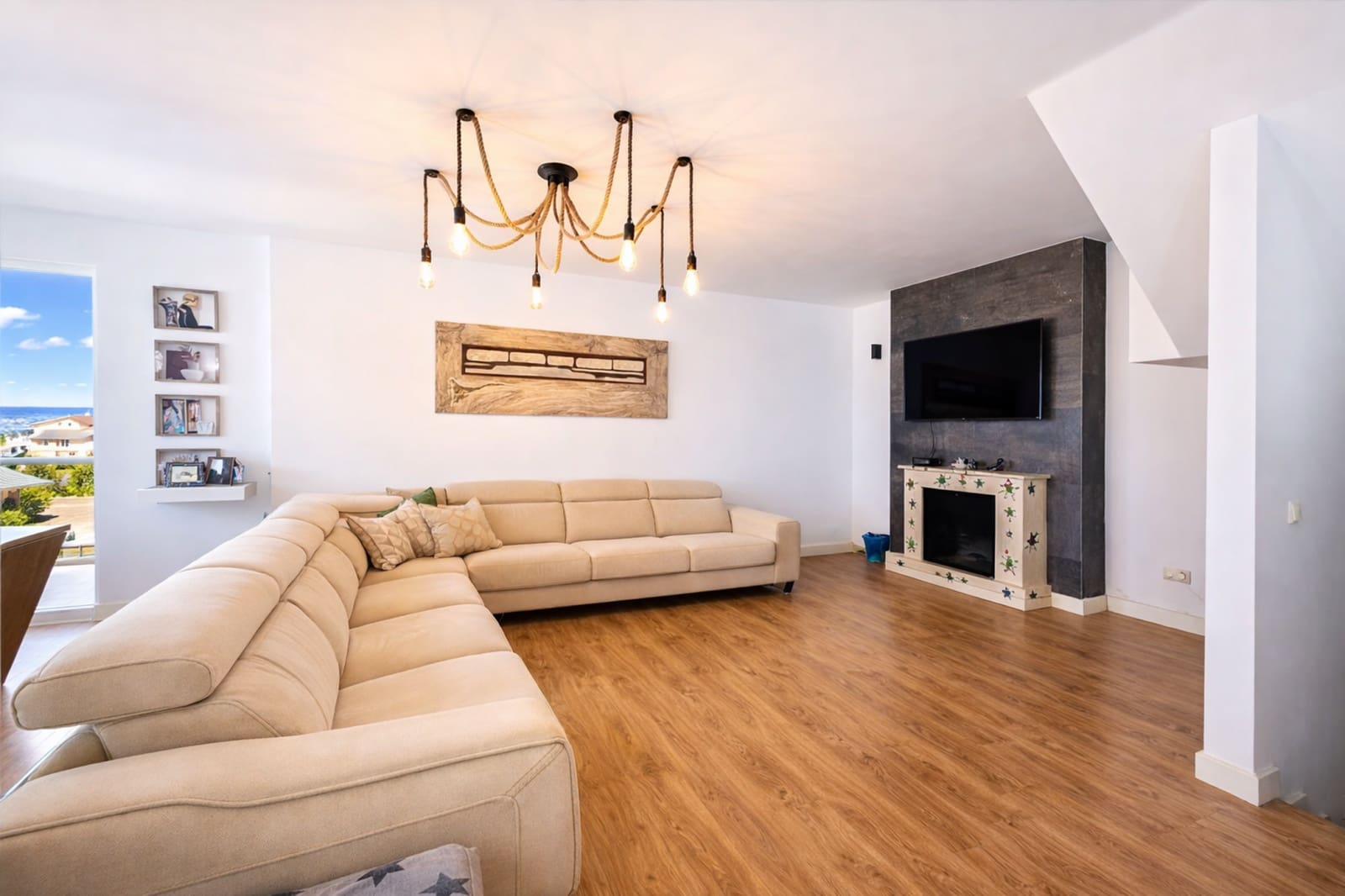 2 bedroom Semi-detached Villa for sale in Casares with pool garage - € 479,000 (Ref: 9799050)