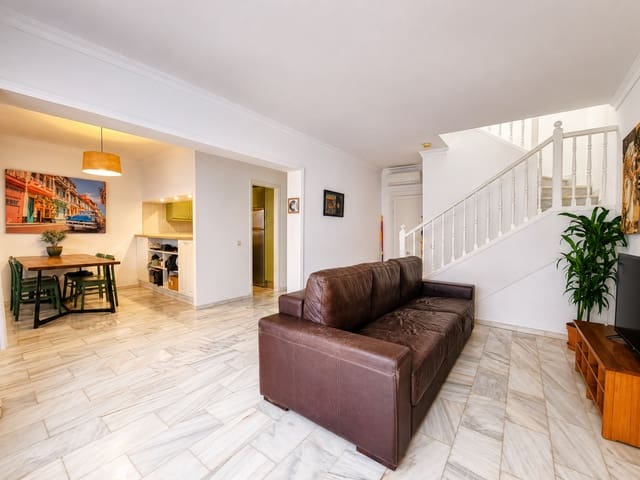 3 makuuhuone Paritalo myytävänä paikassa La Duquesa / Puerto de la Duquesa, Manilva - 399 000 € (Ref: 9806299)
