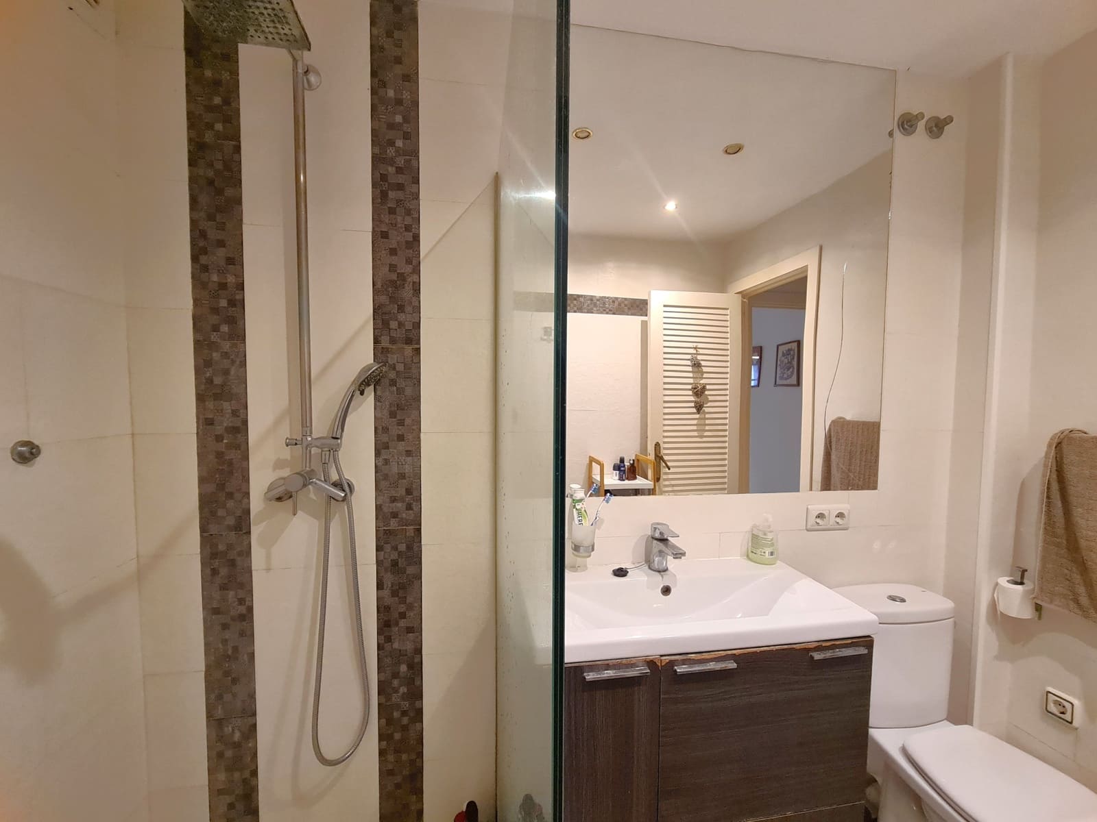 3 bedroom Semi-detached Villa for sale in La Duquesa / Puerto de la Duquesa - € 399,000 (Ref: 9806299)
