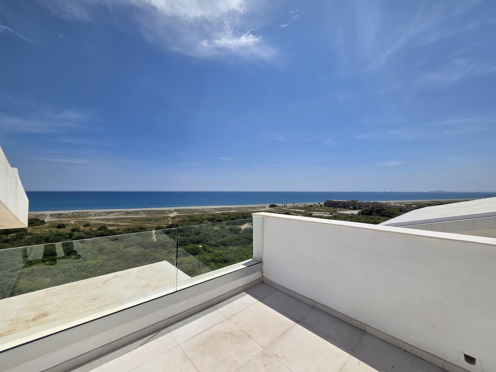 3 soveværelse Penthouse til salg i La Alcaidesa med swimmingpool garage - € 499.000 (Ref: 9820260)