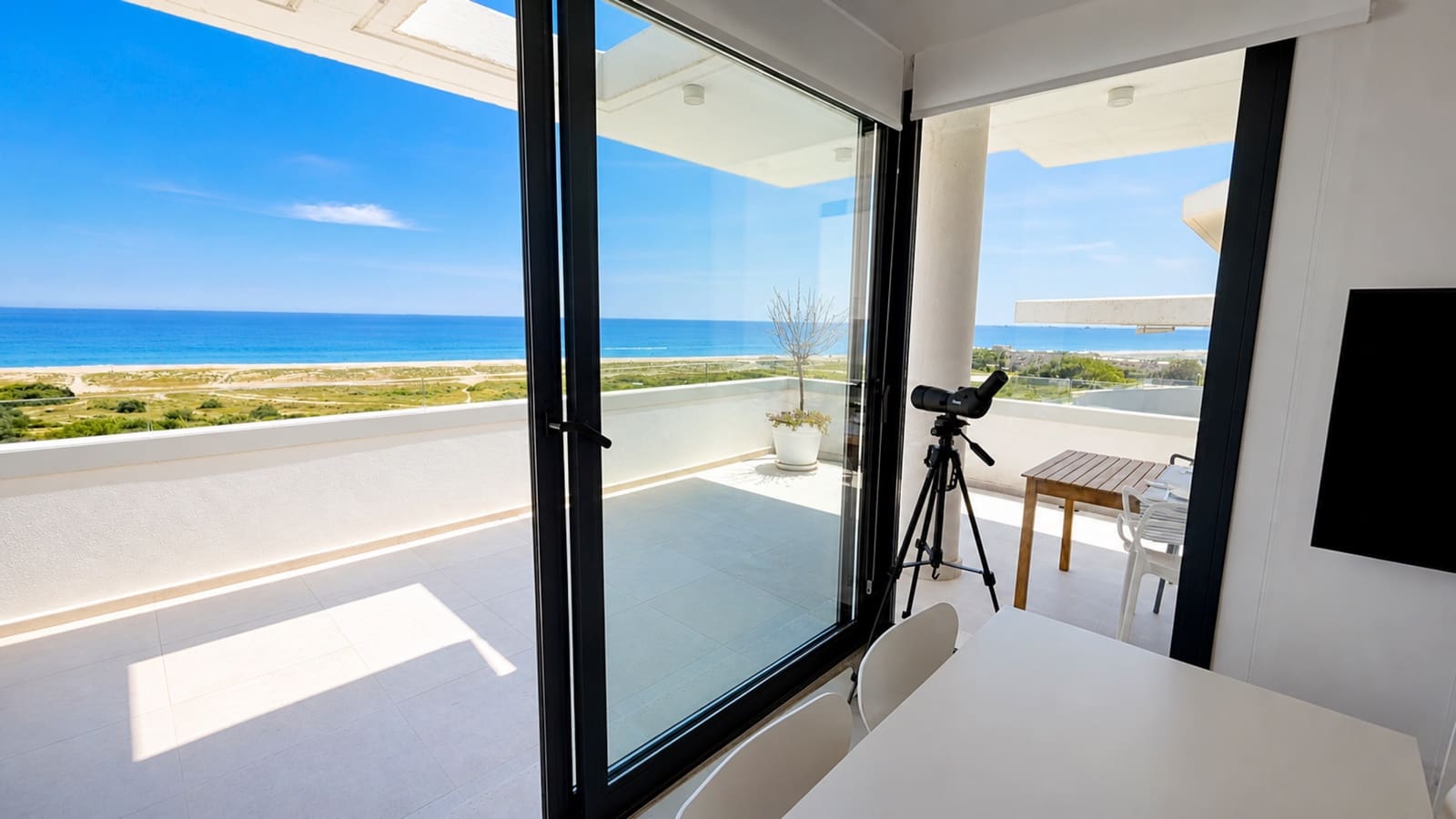 3 soveværelse Penthouse til salg i La Alcaidesa med swimmingpool garage - € 499.000 (Ref: 9820260)