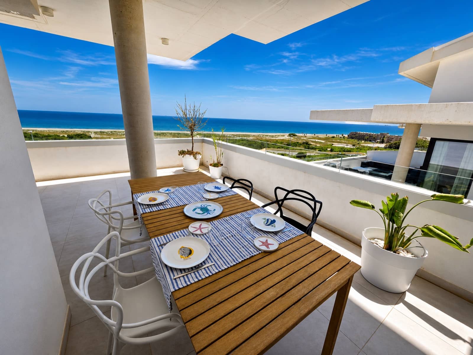 3 soveværelse Penthouse til salg i La Alcaidesa med swimmingpool garage - € 499.000 (Ref: 9820260)