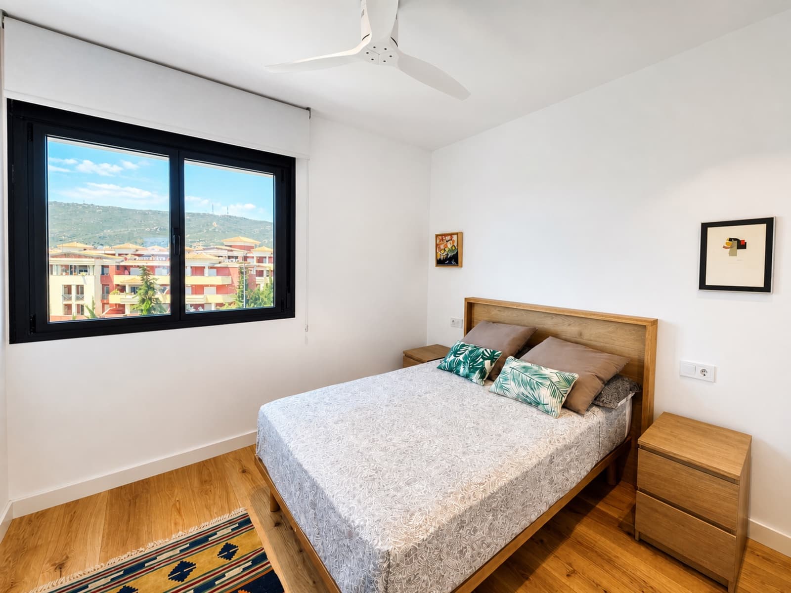 3 soveværelse Penthouse til salg i La Alcaidesa med swimmingpool garage - € 499.000 (Ref: 9820260)
