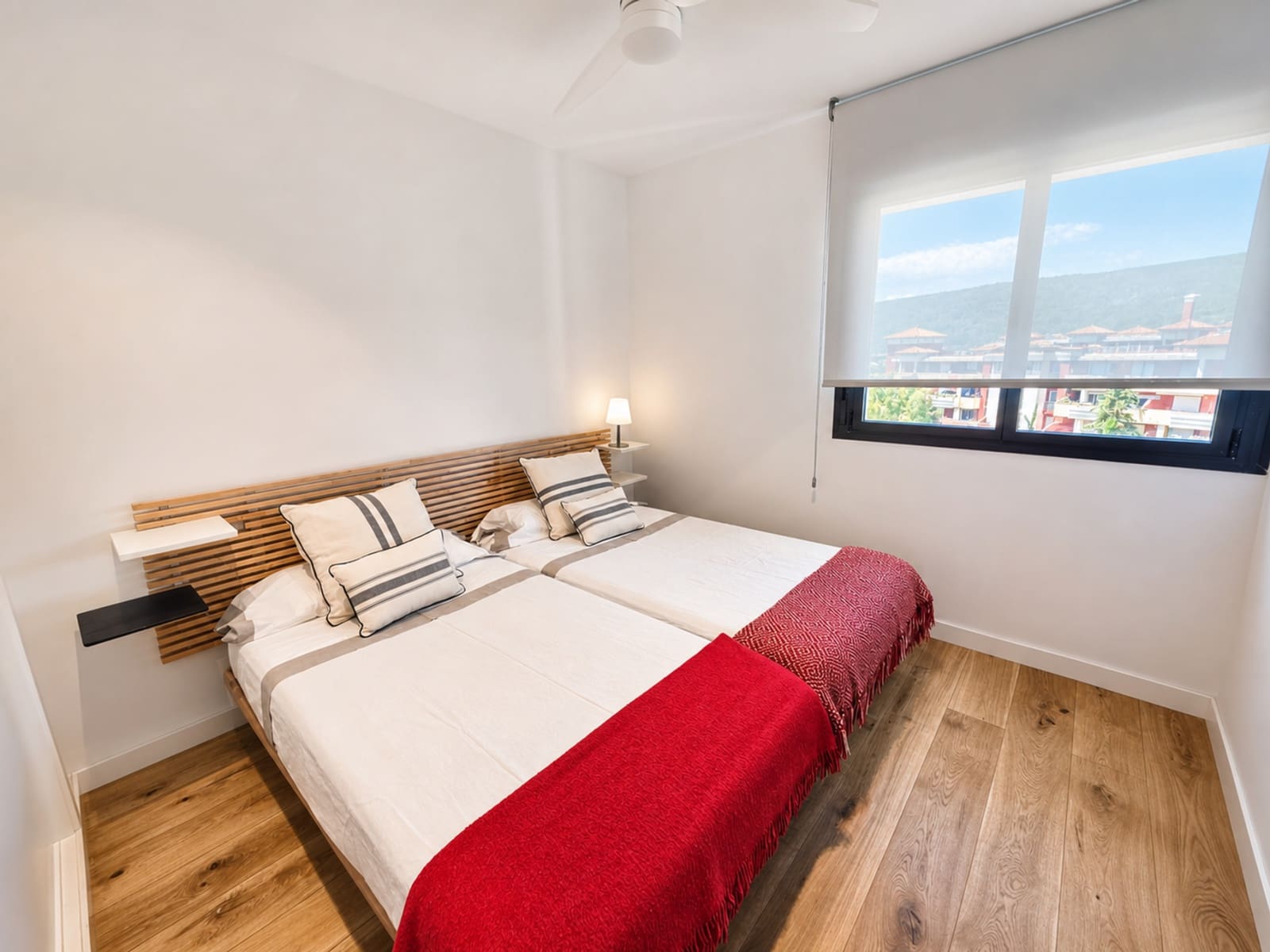 3 soveværelse Penthouse til salg i La Alcaidesa med swimmingpool garage - € 499.000 (Ref: 9820260)