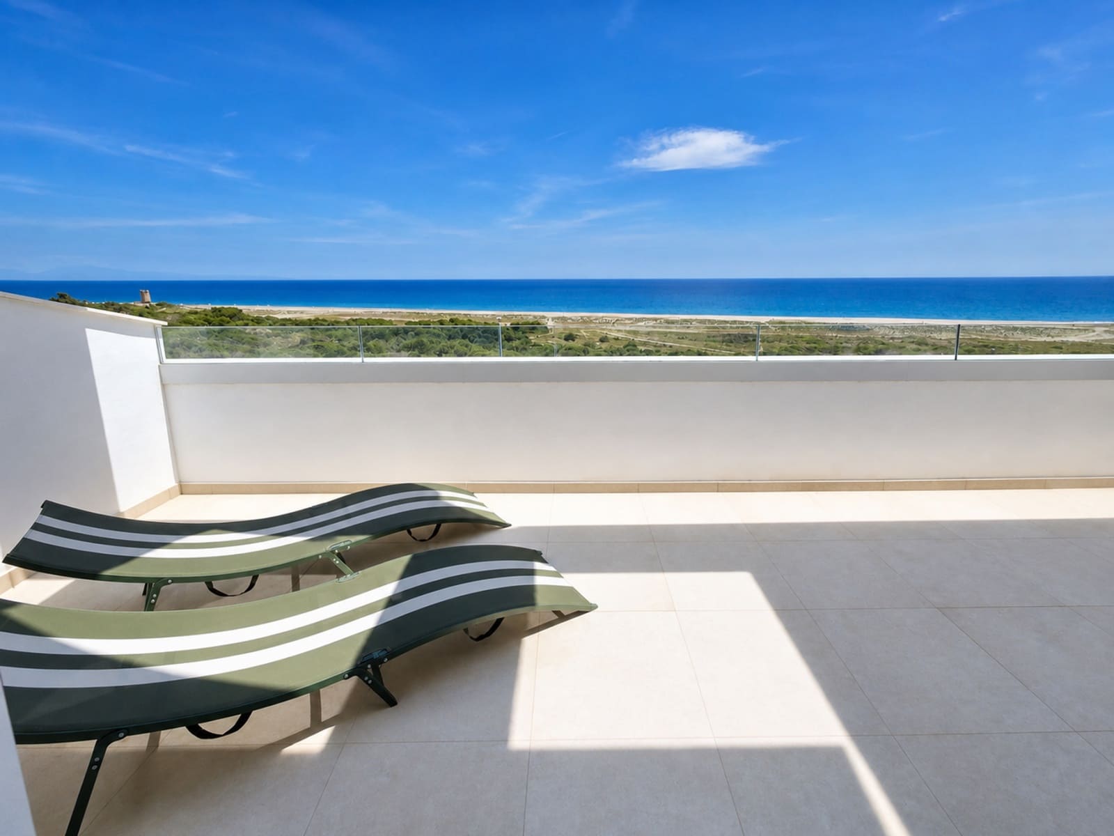 3 soveværelse Penthouse til salg i La Alcaidesa med swimmingpool garage - € 499.000 (Ref: 9820260)