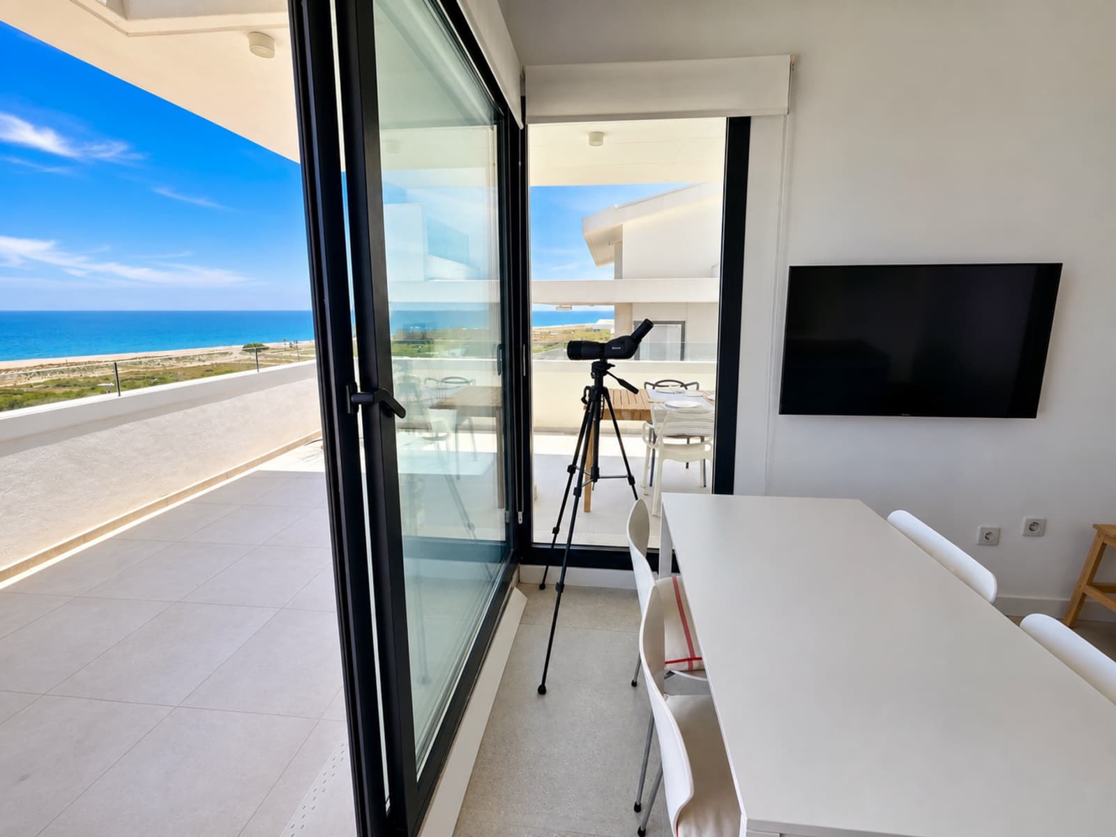 3 soveværelse Penthouse til salg i La Alcaidesa med swimmingpool garage - € 499.000 (Ref: 9820260)