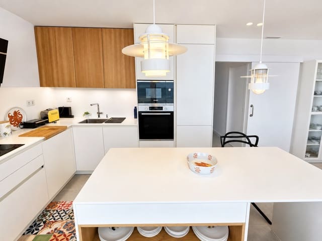 3 soveværelse Penthouse til salg i La Alcaidesa med swimmingpool garage - € 499.000 (Ref: 9820260)
