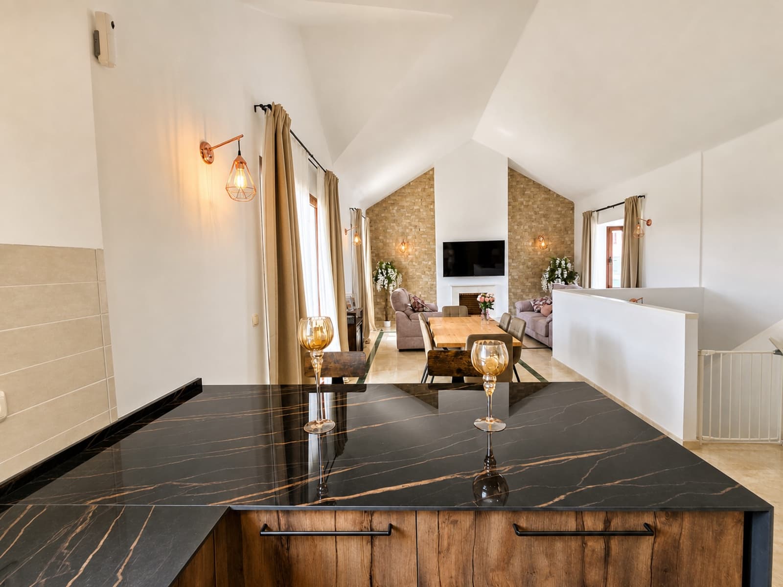 2 quarto Casa em Banda para venda em Casares com garagem - 470 000 € (Ref: 9824803)