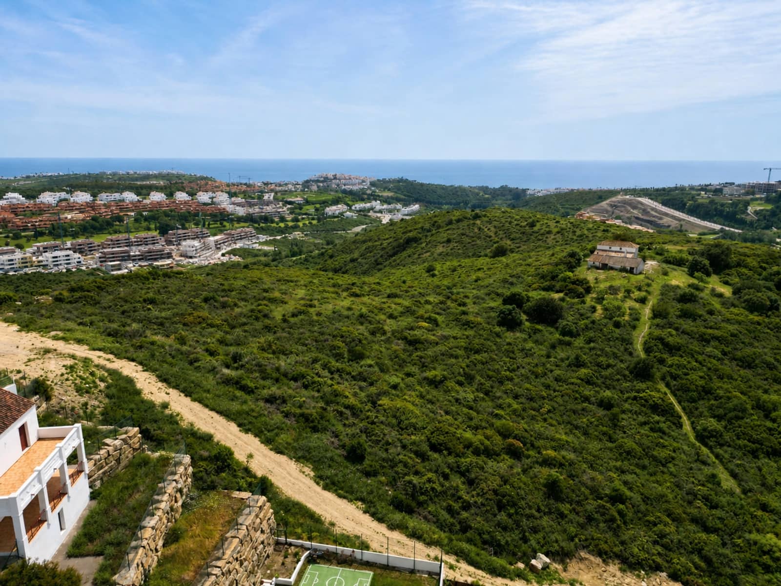 3 bedroom Townhouse for sale in Casares with garage - € 470,000 (Ref: 9824803)
