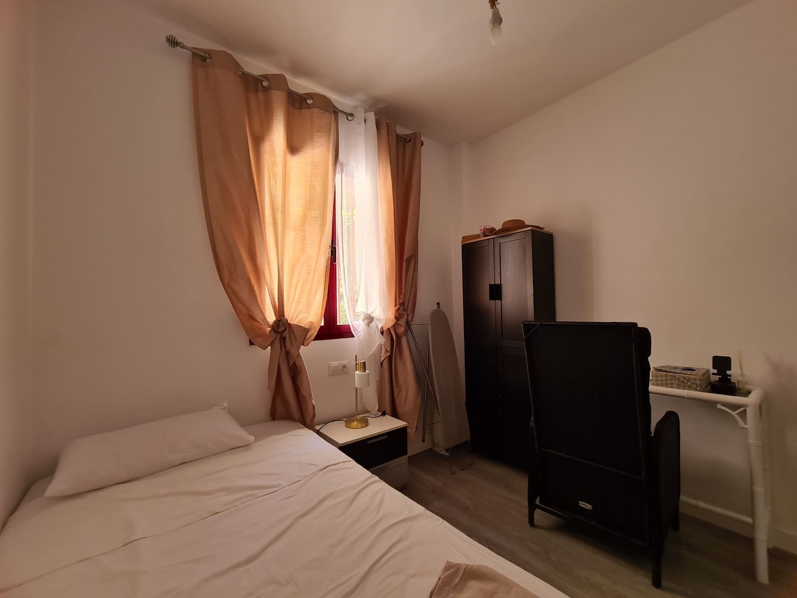 2 soverom Leilighet til salgs i Casares med svømmebasseng garasje - € 353 000 (Ref: 9824804)