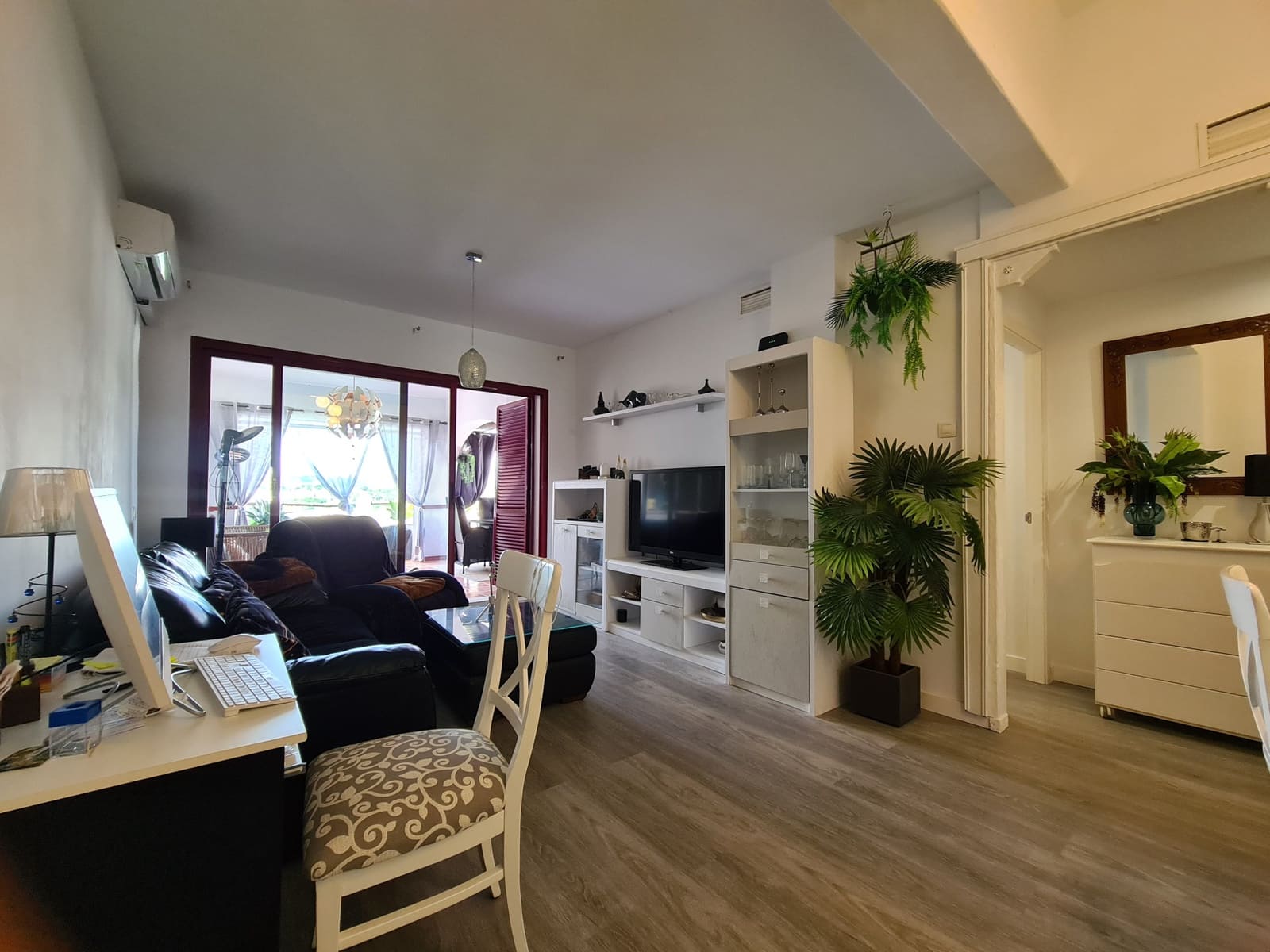 2 soverom Leilighet til salgs i Casares med svømmebasseng garasje - € 353 000 (Ref: 9824804)