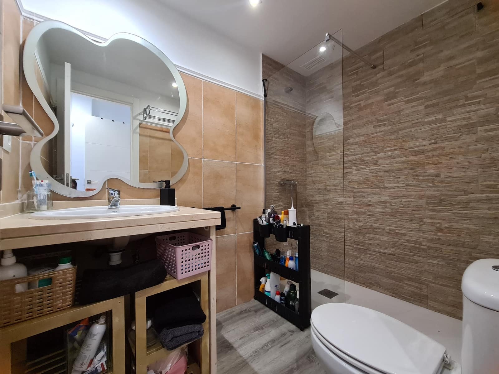 2 soverom Leilighet til salgs i Casares med svømmebasseng garasje - € 353 000 (Ref: 9824804)
