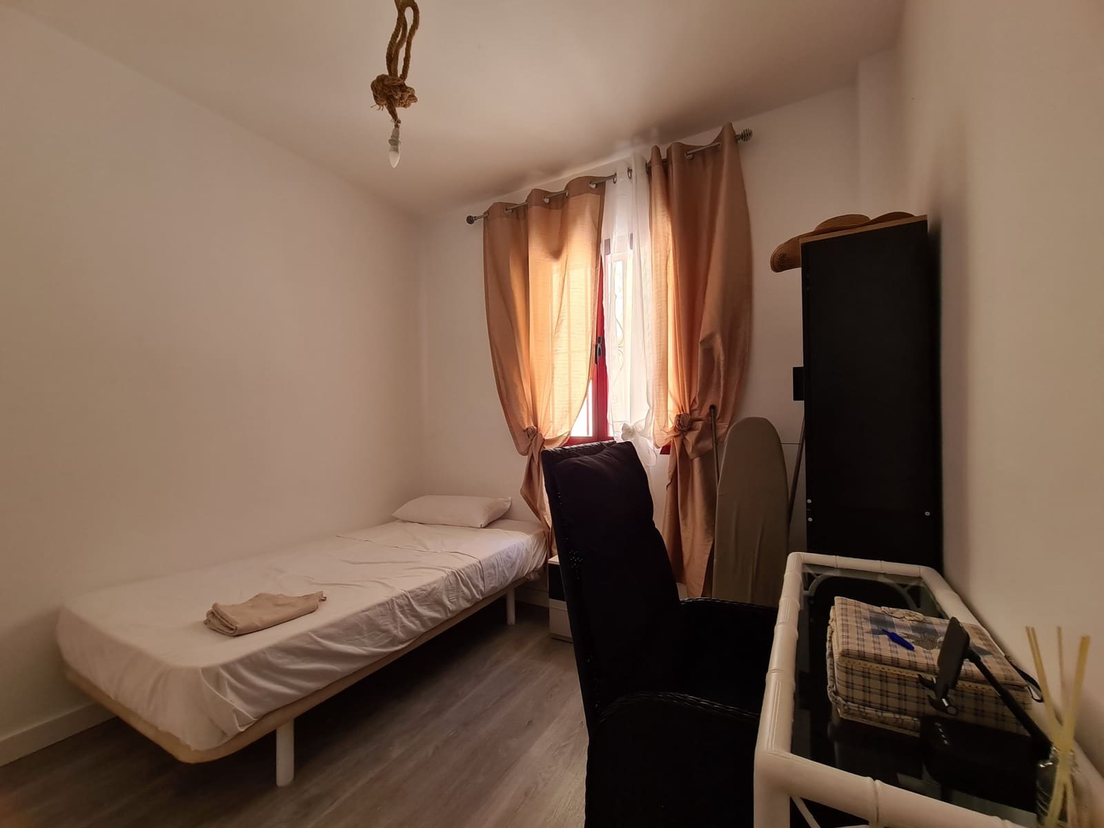 2 soverom Leilighet til salgs i Casares med svømmebasseng garasje - € 353 000 (Ref: 9824804)