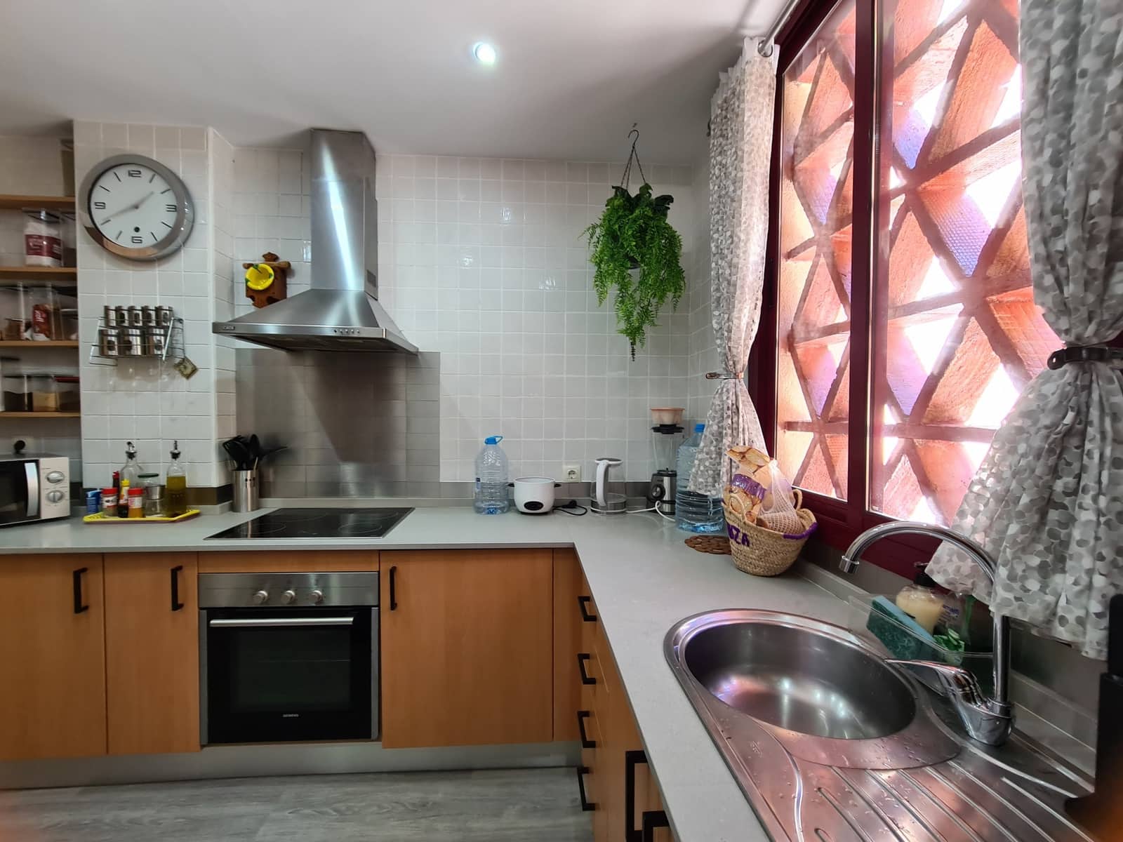 2 soverom Leilighet til salgs i Casares med svømmebasseng garasje - € 353 000 (Ref: 9824804)