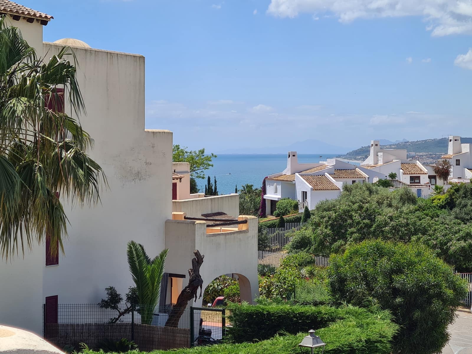 2 soverom Leilighet til salgs i Casares med svømmebasseng garasje - € 353 000 (Ref: 9824804)