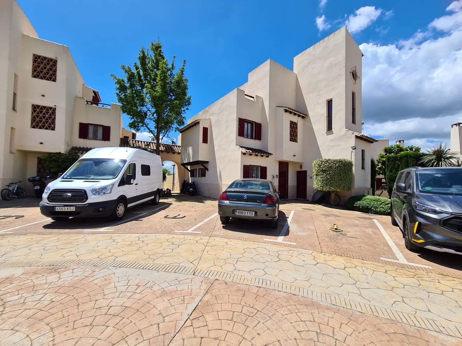 2 soverom Leilighet til salgs i Casares med svømmebasseng garasje - € 353 000 (Ref: 9824804)