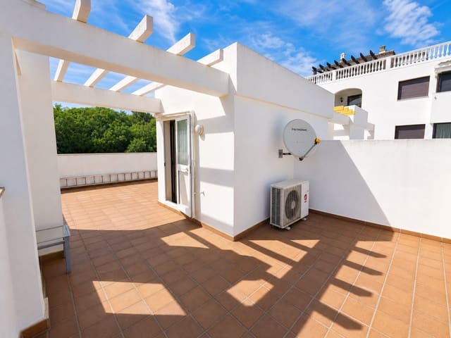 3 sovrum Semi-fristående Villa till salu i La Duquesa / Puerto de la Duquesa, Manilva med garage - 375 000 € (Ref: 9824805)