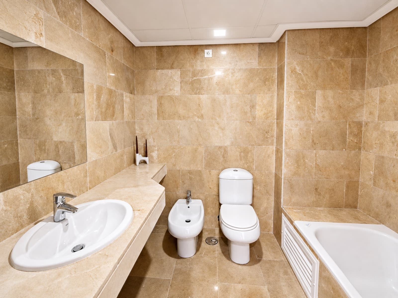 3 bedroom Penthouse for sale in San Luis de Sabinillas with pool garage - € 420,000 (Ref: 9849213)