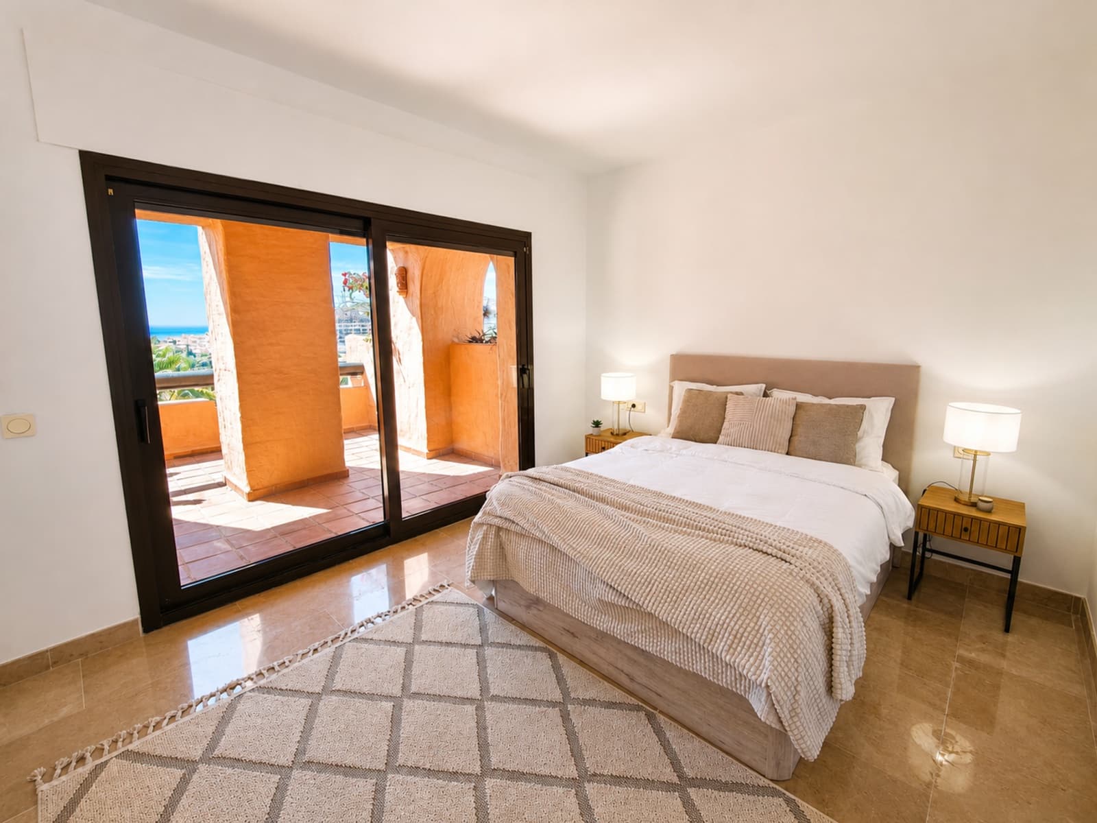 3 bedroom Penthouse for sale in San Luis de Sabinillas with pool garage - € 420,000 (Ref: 9849213)
