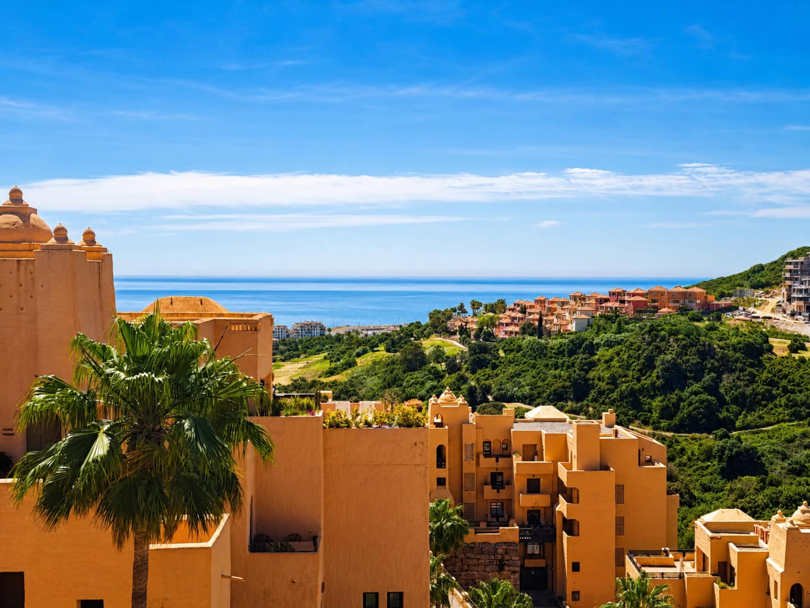 3 bedroom Penthouse for sale in San Luis de Sabinillas with pool garage - € 420,000 (Ref: 9849213)