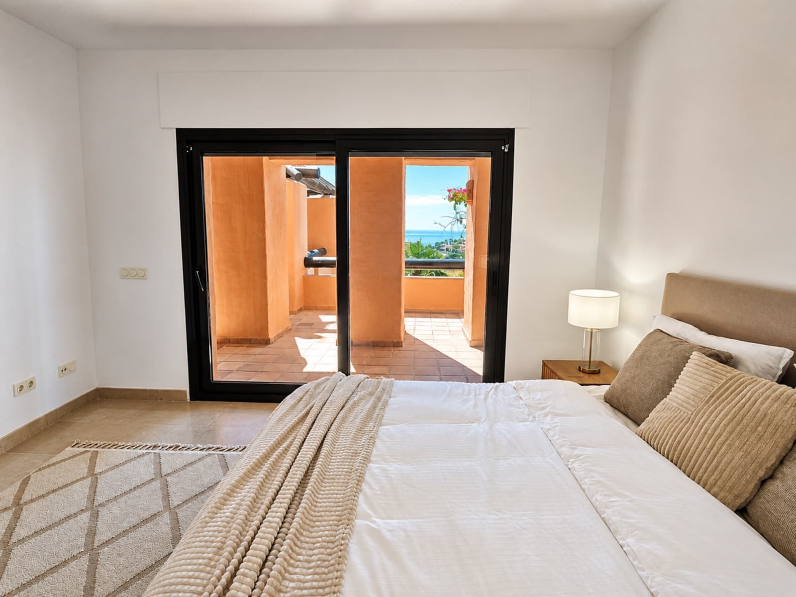 3 bedroom Penthouse for sale in San Luis de Sabinillas with pool garage - € 420,000 (Ref: 9849213)