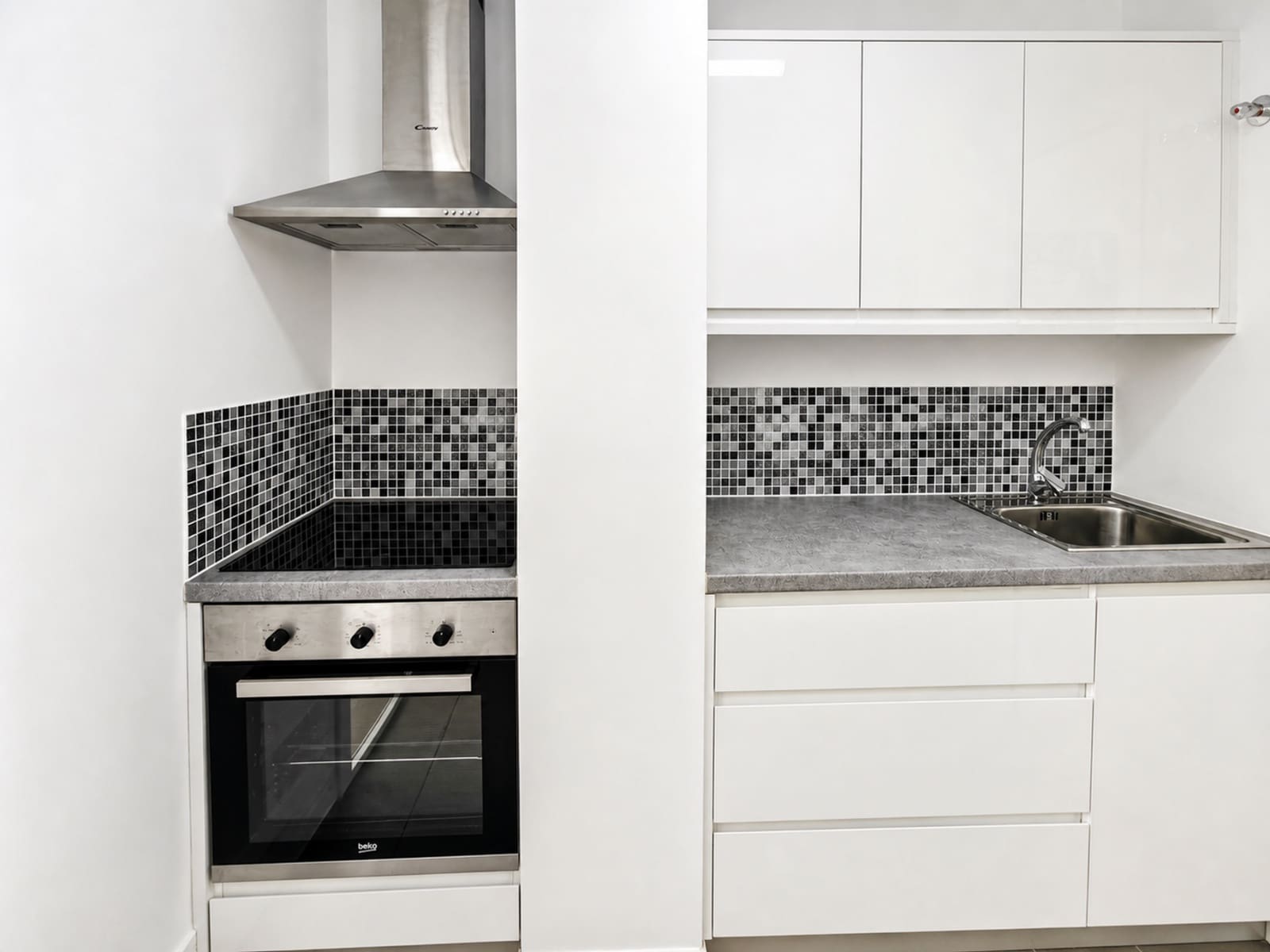2 bedroom Apartment for sale in San Luis de Sabinillas with pool garage - € 270,000 (Ref: 9864990)