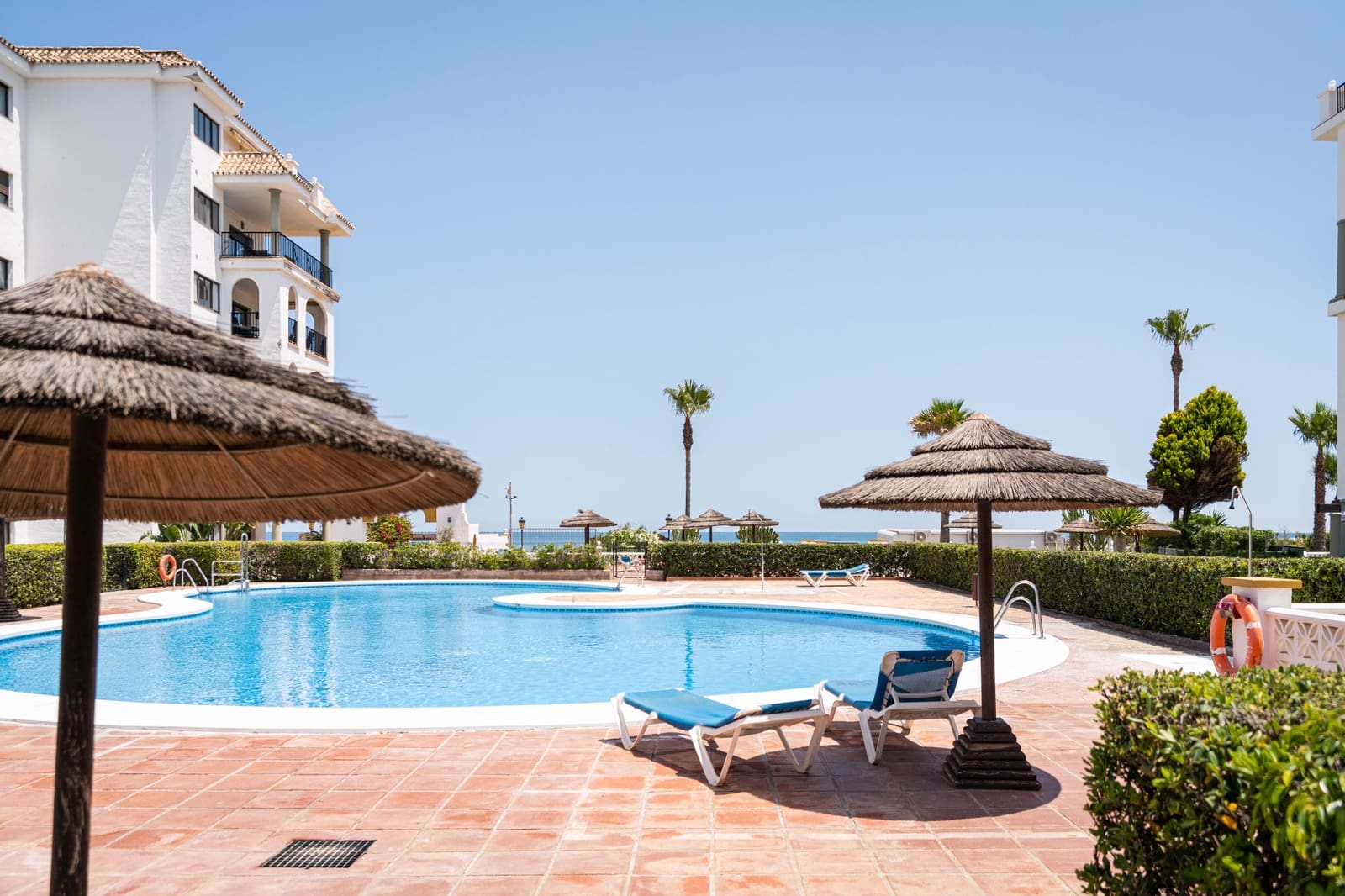 1 camera da letto Appartamento in vendita in La Duquesa / Puerto de la Duquesa con piscina garage - 299.000 € (Rif: 9873112)